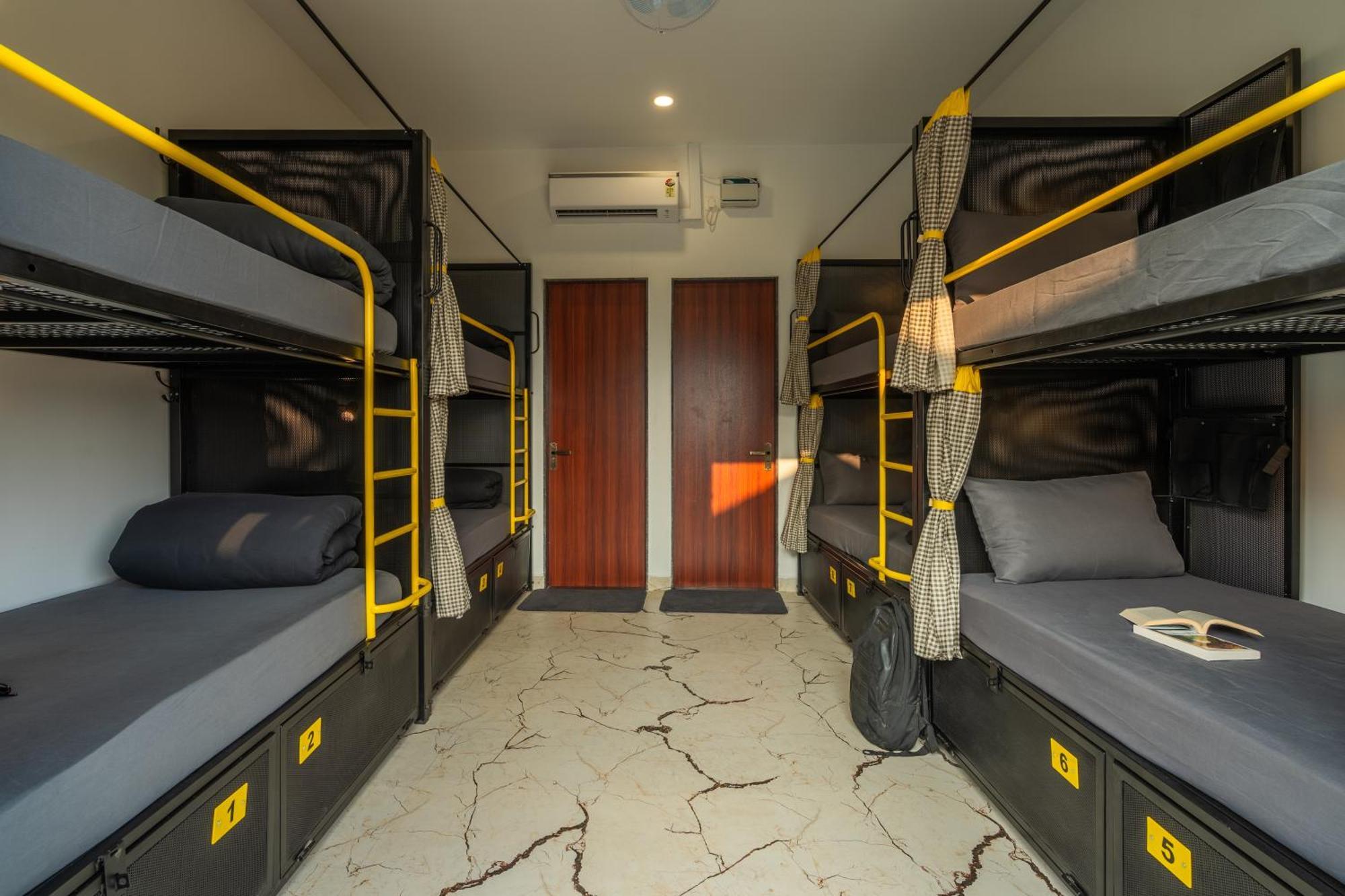 The Hosteller Goa, Mandrem Buitenkant foto